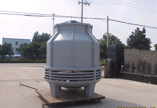 玻璃鋼冷卻塔現(xiàn)場(chǎng)